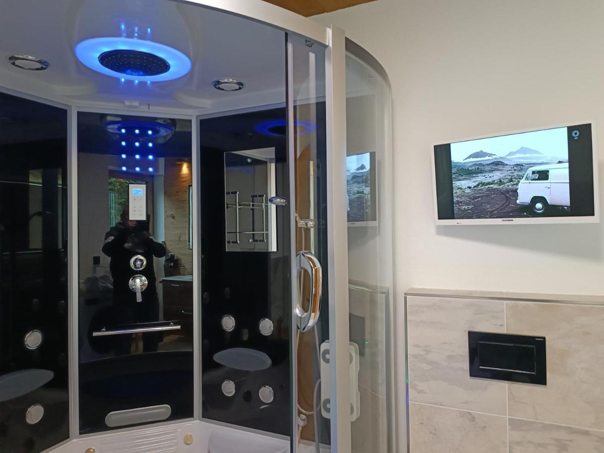Luxus Ferienwohnung Chalet Seenaehe Schalkenmehren Luaran gambar