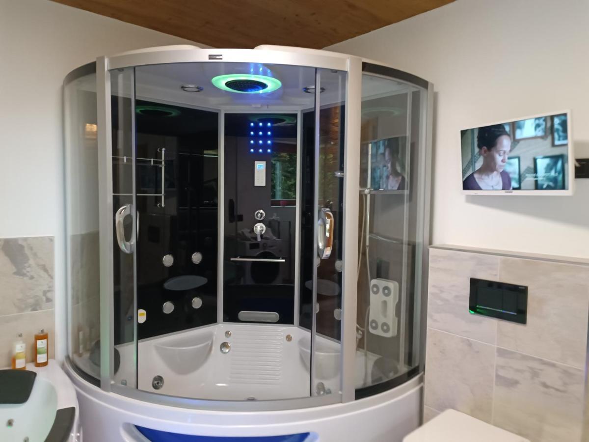 Luxus Ferienwohnung Chalet Seenaehe Schalkenmehren Luaran gambar