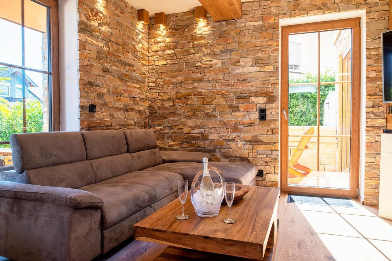 Luxus Ferienwohnung Chalet Seenaehe Schalkenmehren Luaran gambar